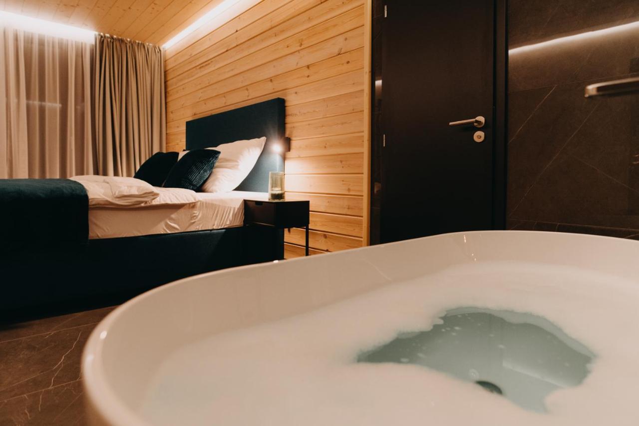 Skri Chalets Liptovský Mikuláš エクステリア 写真