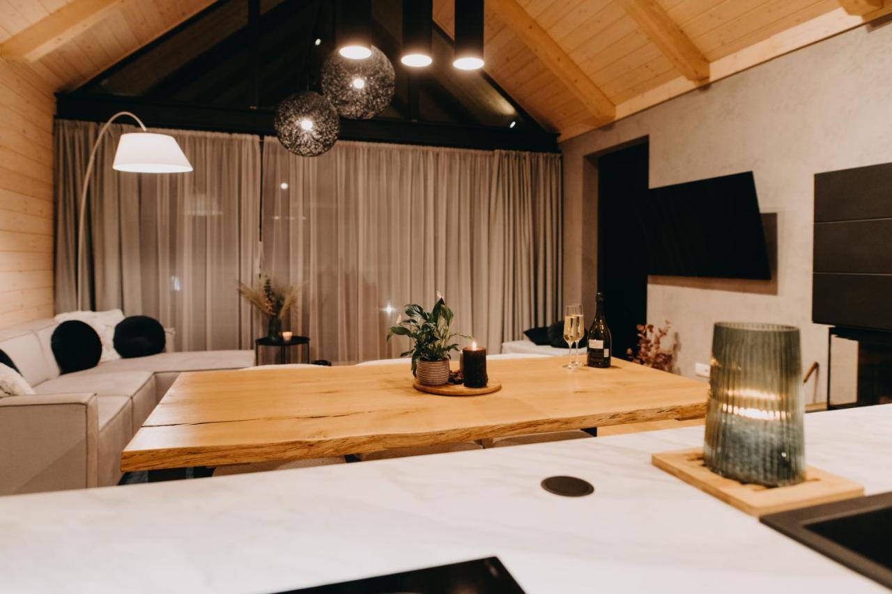 Skri Chalets Liptovský Mikuláš エクステリア 写真