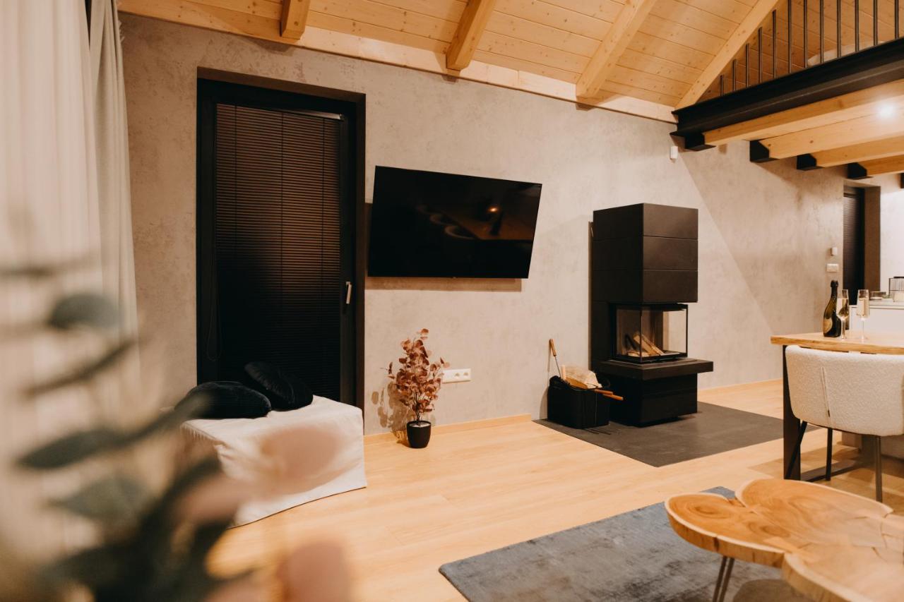 Skri Chalets Liptovský Mikuláš エクステリア 写真