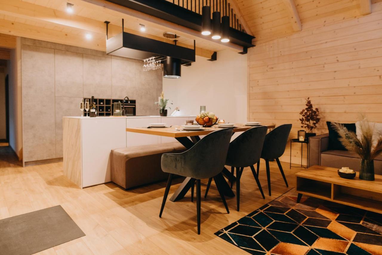 Skri Chalets Liptovský Mikuláš エクステリア 写真